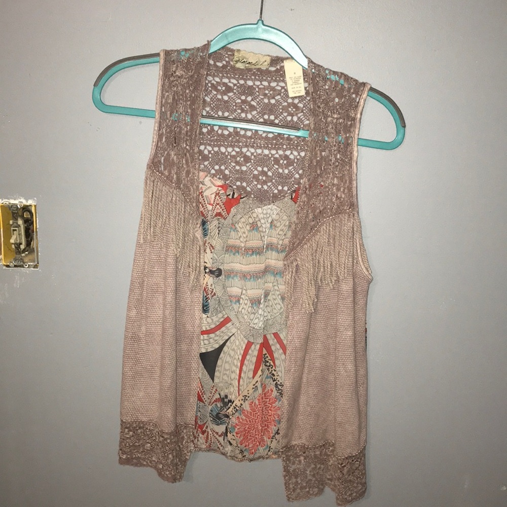 Lacey, yarn vest